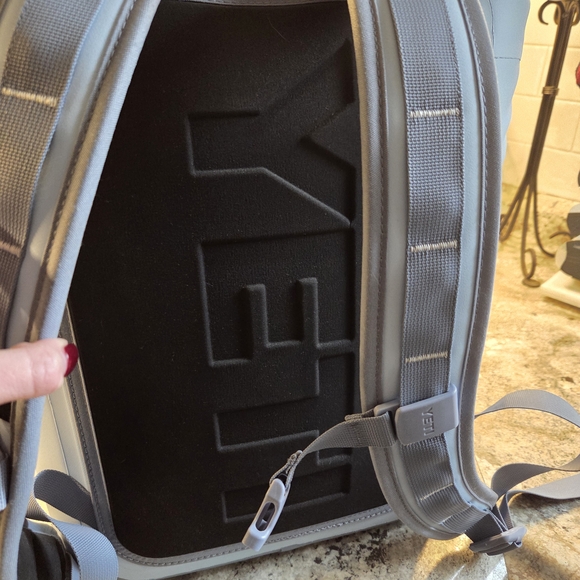 YETI Hopper M12 Backpack Cooler In Light Blue - Picture 8 of 13